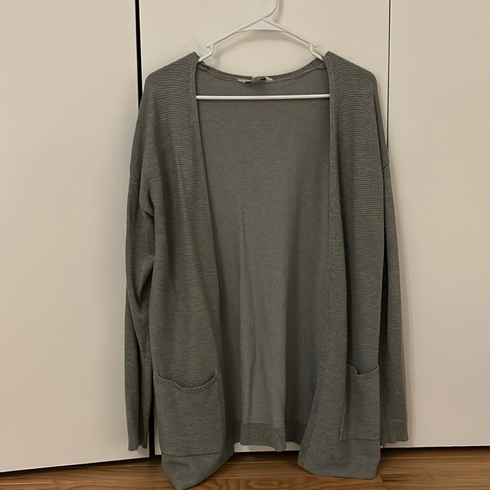 Time and tru grey cardigan